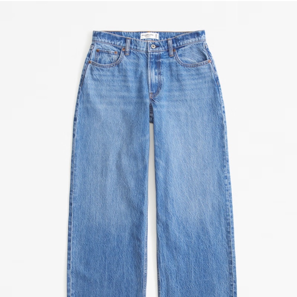 Abercrombie & Fitch curve love jeans
Size 27 regular
